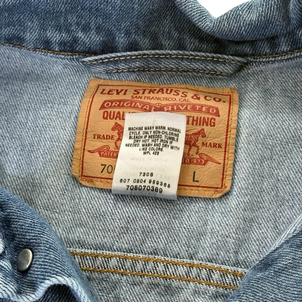 Vintage Levis 70507 Standard Trucker Denim Jacket Mens L Medium Wash Blue 2004